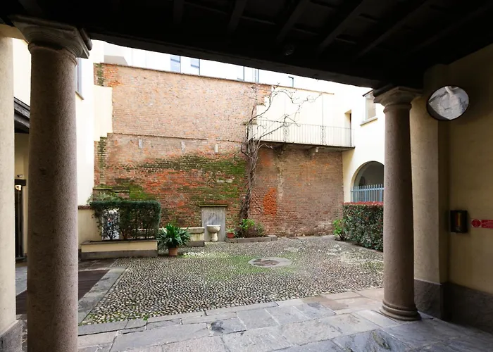 Guesthost - Cordusio Enchanting Apartment
